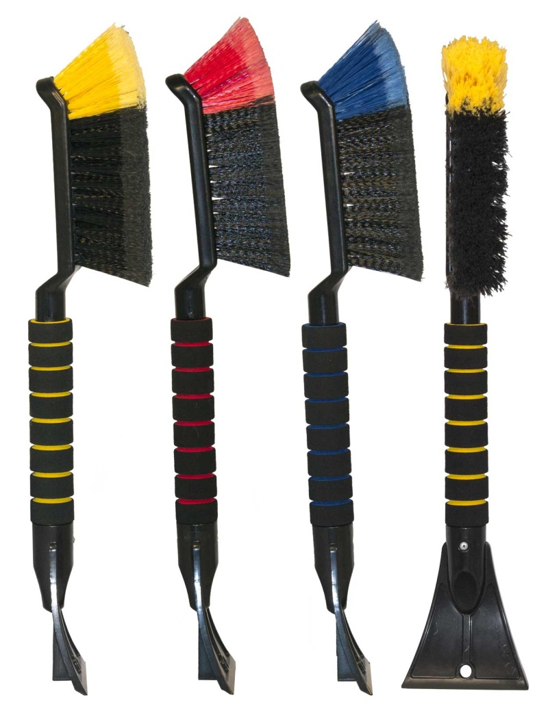 Щетка для снега cо скребком "Black&Blue" 48см поролоновая ручка, цветная (BB1003) 44384